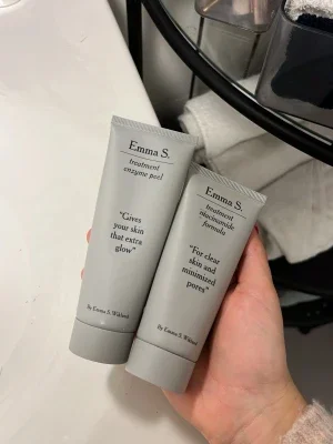 Emma S. enzyme peel & niacinamide