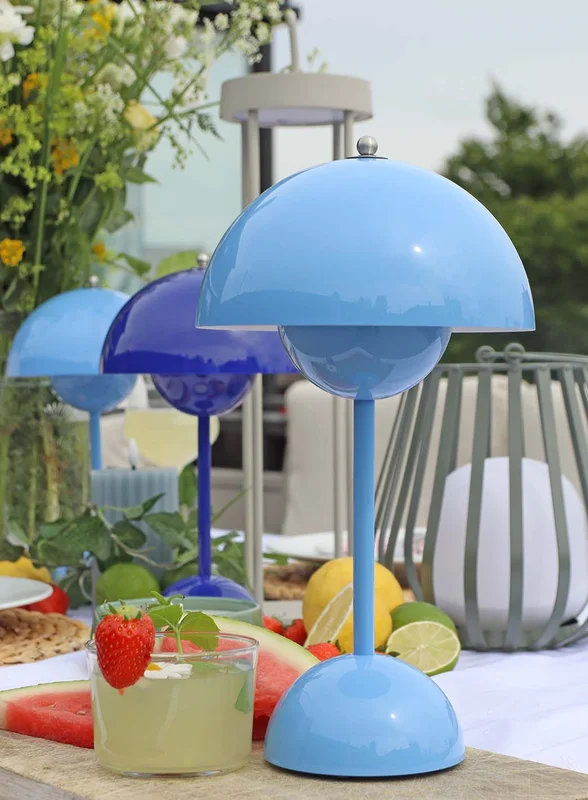 &tradition Flowerpot VP9 oppladbar bordlampe H30 - swim blå