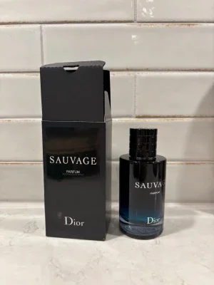 • Dior Sauvage Parfum