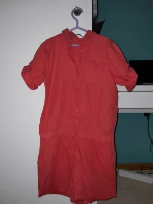 Röd byxdress shorts
