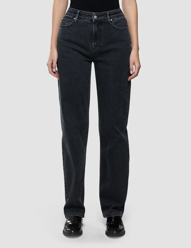 Shaping New Tomorrow - Dame - Jeans - Washed Black - Straight Fit - Størrelse 30/28