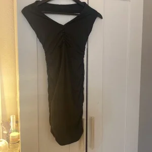 Jätte fin svart Stretchig klänning sitter skit snyggt
