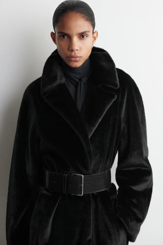 COS Women's Abrigo Largo Efecto Pelo in Negro