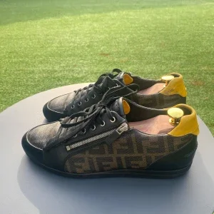 Fendi sneakers storlek 41