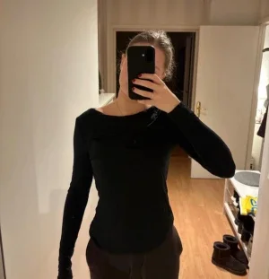 Black Long Sleeve Top – Lager 157 – Size S
