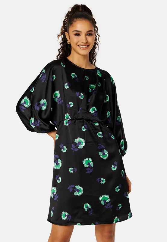 Object Collectors Item-Agafia 3/4 Dress-Black AOP:Fern green flower