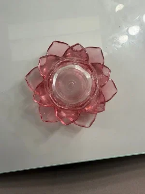 Rosa ljuslykta i glas, blomformad