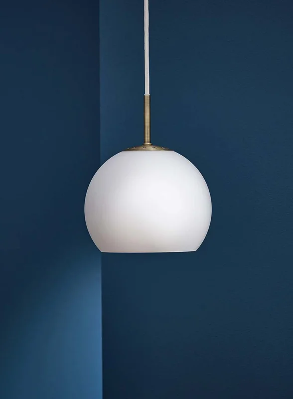 Frandsen Ball taklampe Ø18 - opal