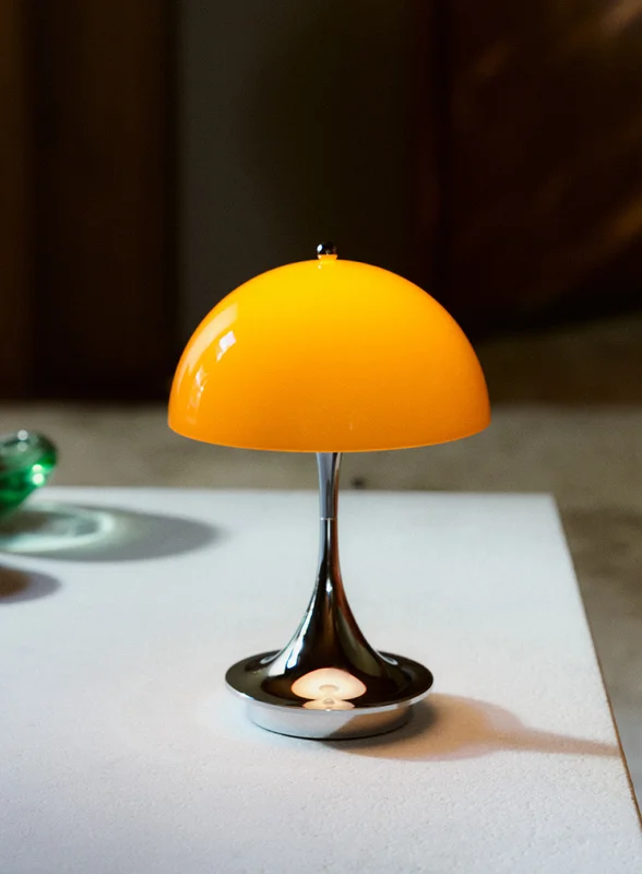 Louis Poulsen Panthella 160 oppladbar. Original krom/orange (akryl)