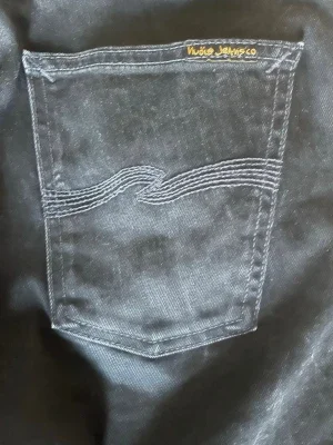 Svarta jeans från Nudie Jeans Co