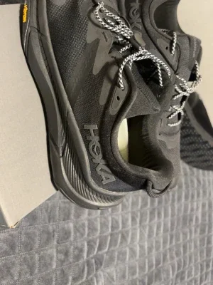 Svarta Hoka Transport sneakers