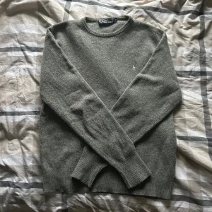 Grå ulltröja från Polo Ralph Lauren