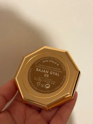 Fenty Beauty Sun Stalk'r Bronzer