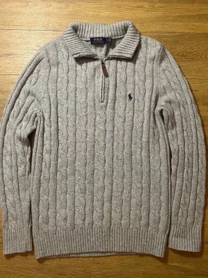 Grå kabelstickad half zip Polo Ralph Lauren M