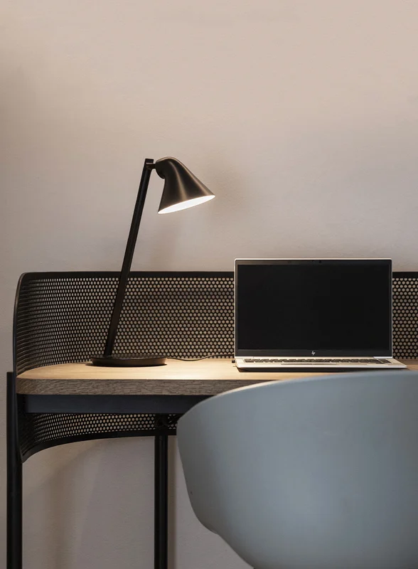 Louis Poulsen NJP mini bordlampe - sort