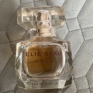 Elie Saab parfym