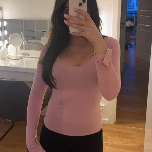Rosa långärmad topp