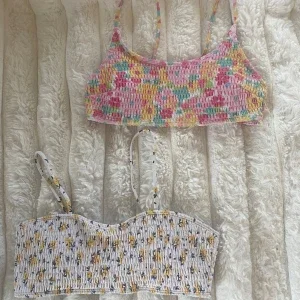 Smockad bikinitopp