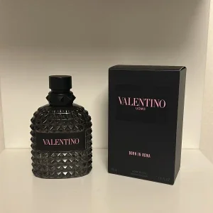 Valentino Uomo Born in Roma