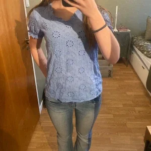 Blå blus