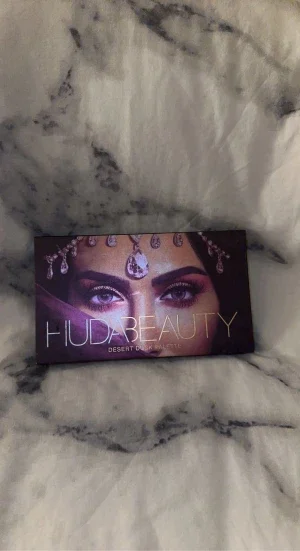 Huda Beauty Palette