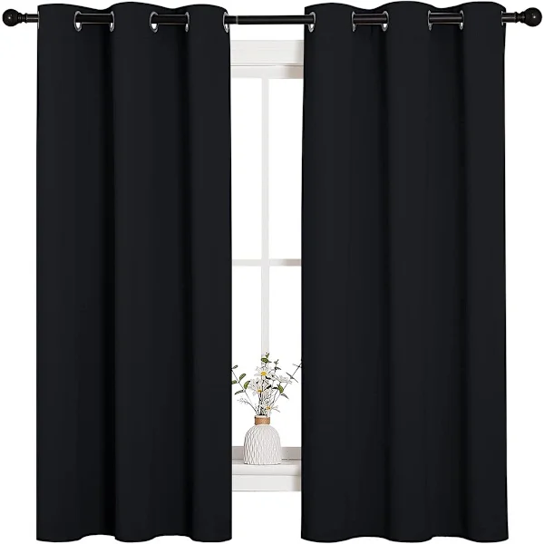 Pimentävät verhot, 2 kpl, metallirenkailla, valoa estävät, lämpöeristetyt verhot makuuhuoneeseen tai kotitoimistoon, 42 x 63 tuumaa, musta