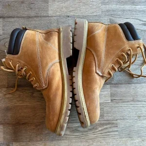 McKinley TIRANO NB II. Storlek 41.