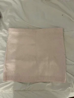 Ljusrosa stickad kjol från H&M