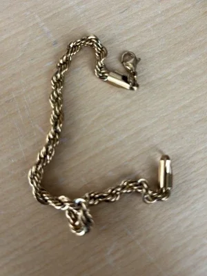 Guld armband