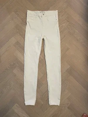 High waist Molly jeans Gina Tricot