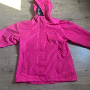 Rosa regnjacka från Helly Hansen