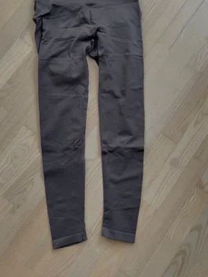 Aimn tights