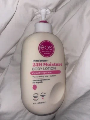 EOS 24H Moisture Body Lotion Strawberry dream