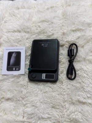 Svart trådlös powerbank 22.5W med display