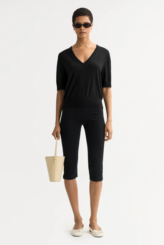 Soft Goat - Featherlight v-neck - Women cashmere sweater - S - Black