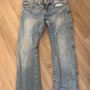Ljusblå jeans från Perfect Jeans, Gina tricot