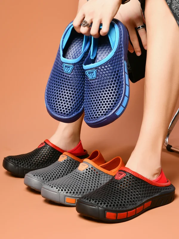AliExpress - Leichte, lässige Slip-On-Sandalen für Herren, rutschfeste Strand-Clogs für den Innen- und Außenbereich, einfache einfarbige Slip-On-