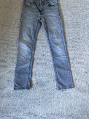 Nudie lean dean w28