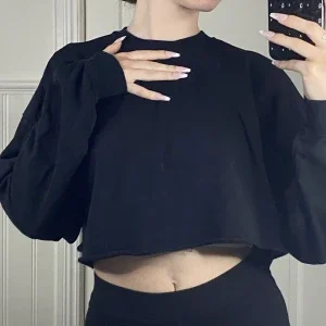 Cropped sweatshirt