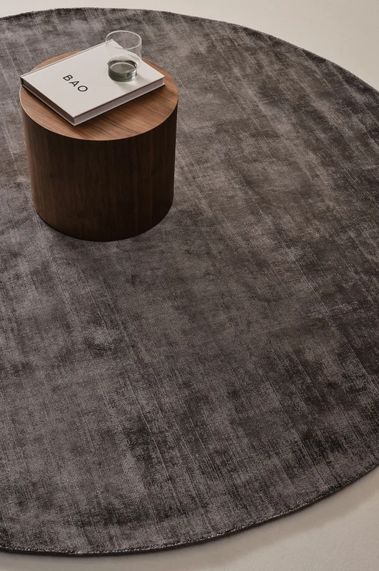 Jotex - Ronde Tapijt Van Viscose ø 200 Cm Donkergrijs Donkergrijs - ANELA - Koop Viscose vloerkleden bij Jotex