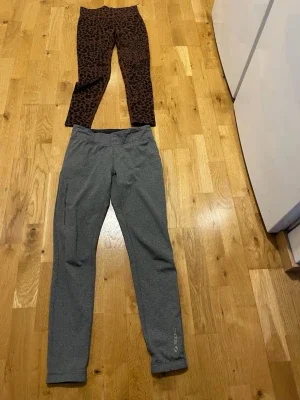 Träningstights grå från SOC & Shein leopardmönstrade tights