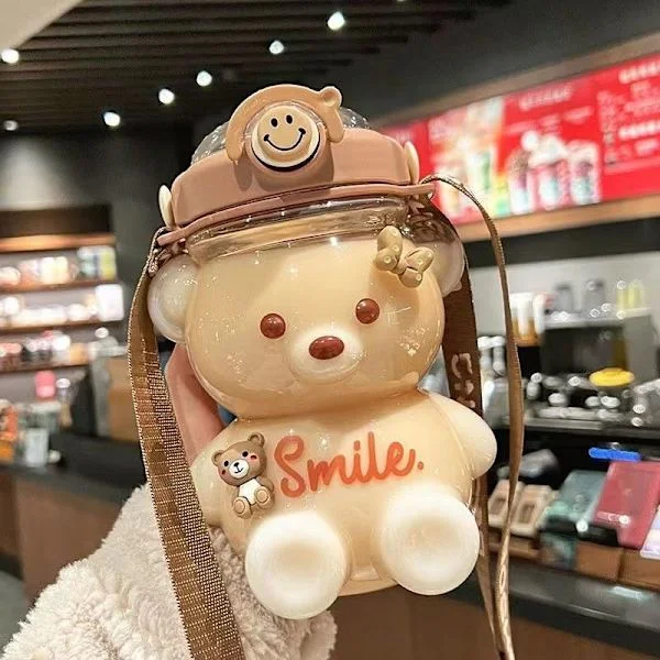1400ml Kawaii Björn Vattenflaska med Sugrör, Stor Kawaii Björnformad Vattenflaska med Axelrem Bärbar Söt Drickflaska