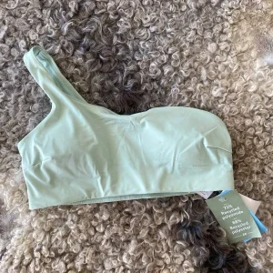 Mintgrön bikinitopp