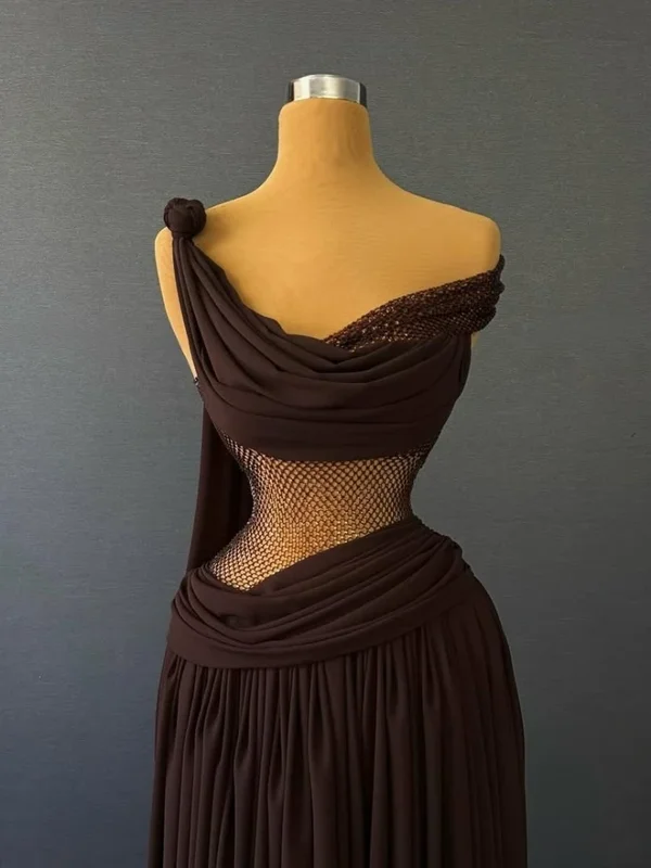 AliExpress - 2026 Schokoladenbraunes One-Shoulder-Kleid – Transparentes Mesh-Kleid mit drapierter Taille und Schleppe für Abschlussball, Gala und 