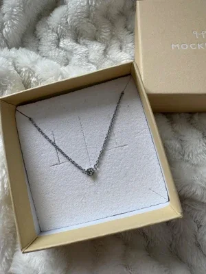 Mockberg silverhalsband med sten