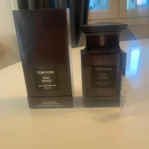 Tom Ford Oud Wood 3ML