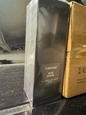 Tom Ford Oud Wood Body Spray