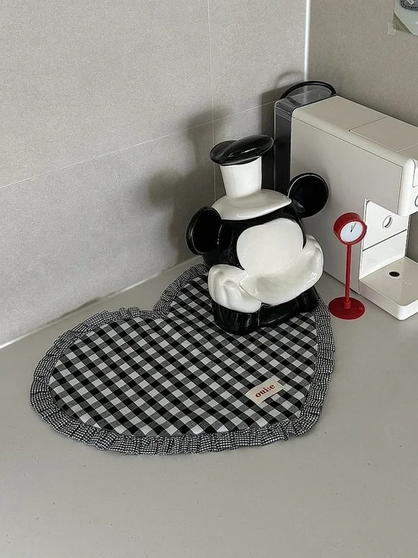AliExpress - Napperons Table à manger coréen Plaid en forme de coeur napperon tasse d'eau tapis mignon plissé dentelle tapis tissu dessous de verre 