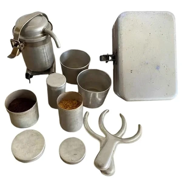 Kahvisetti retkeilyyn, vintage espressokone matkoille ja ulkoiluretkeilyyn [DB]