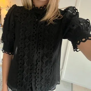 Spets blus